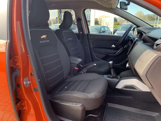 Fahrzeugbild eines Dacia Duster