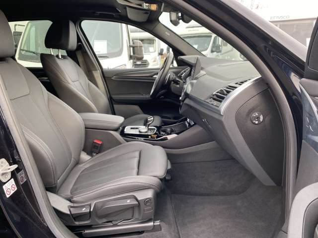 Fahrzeugbild eines BMW X3