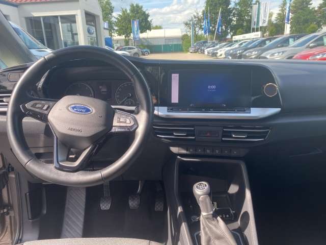 Fahrzeugbild eines Ford Grand Tourneo