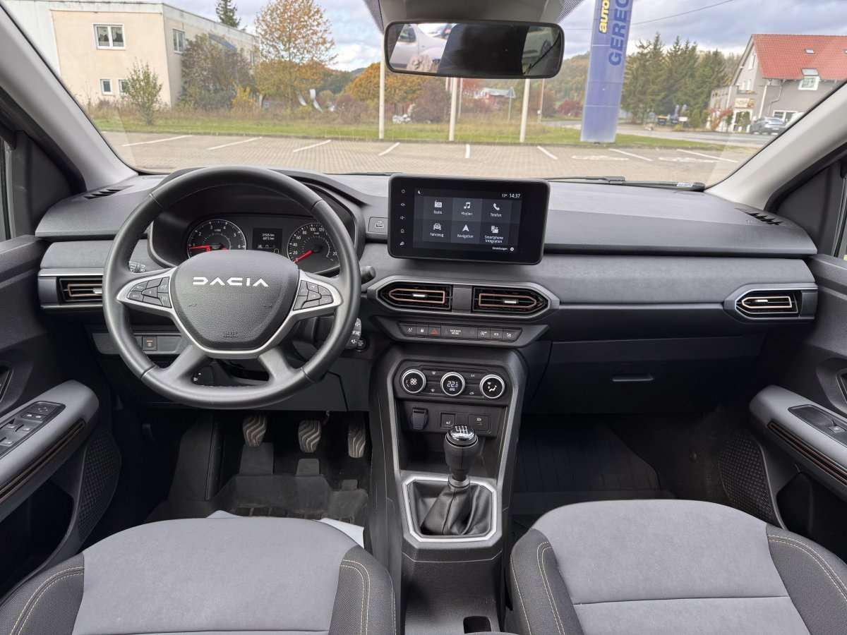 Fahrzeugbild eines Dacia Jogger