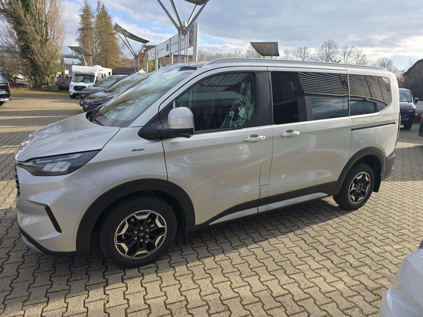 Fahrzeugbild eines Ford Tourneo Custom