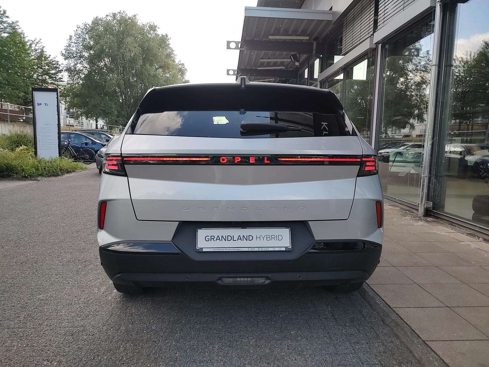 Fahrzeugbild eines Opel Grandland X