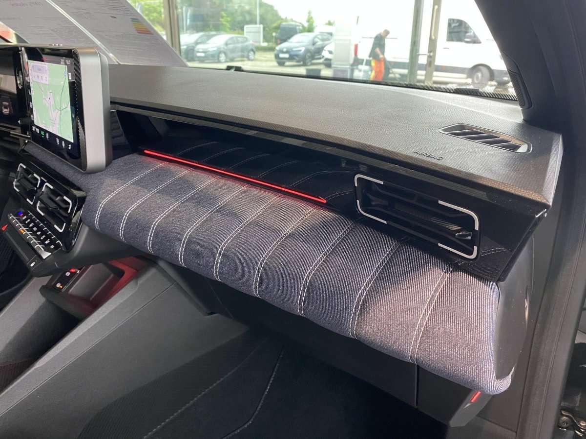 Fahrzeugbild eines Renault 5 E-TECH