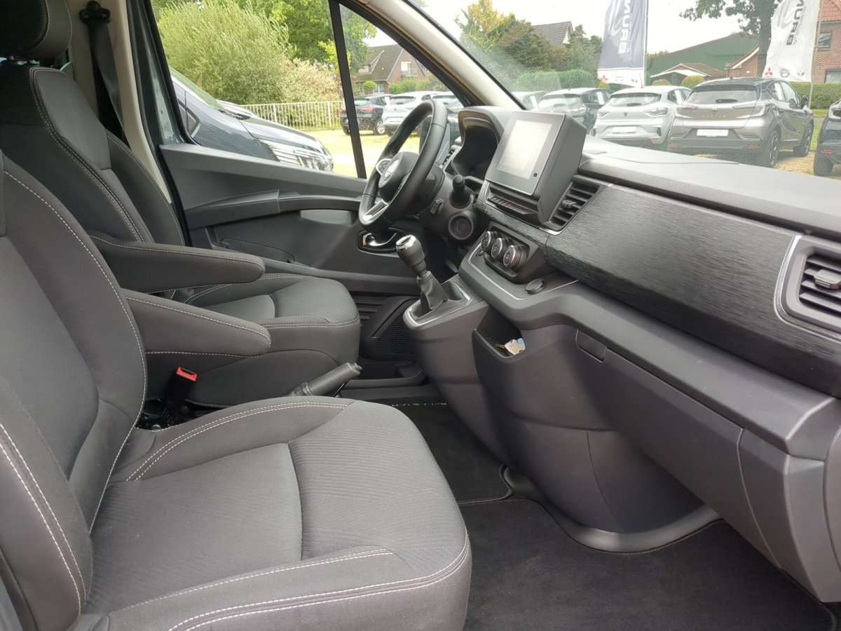 Fahrzeugbild eines Nissan Primastar