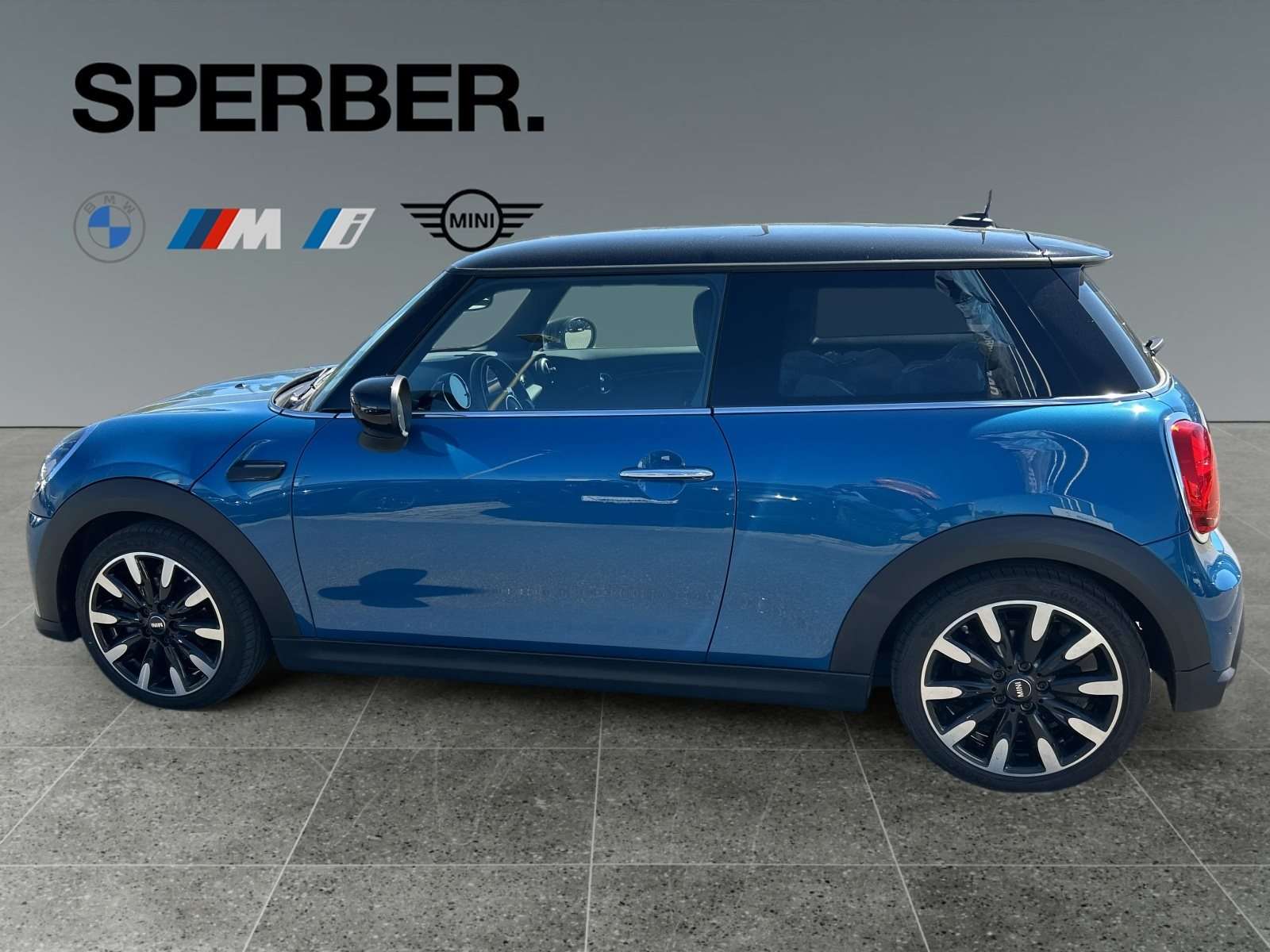 Fahrzeugbild eines MINI COOPER