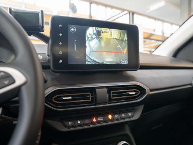 Fahrzeugbild eines Dacia Sandero