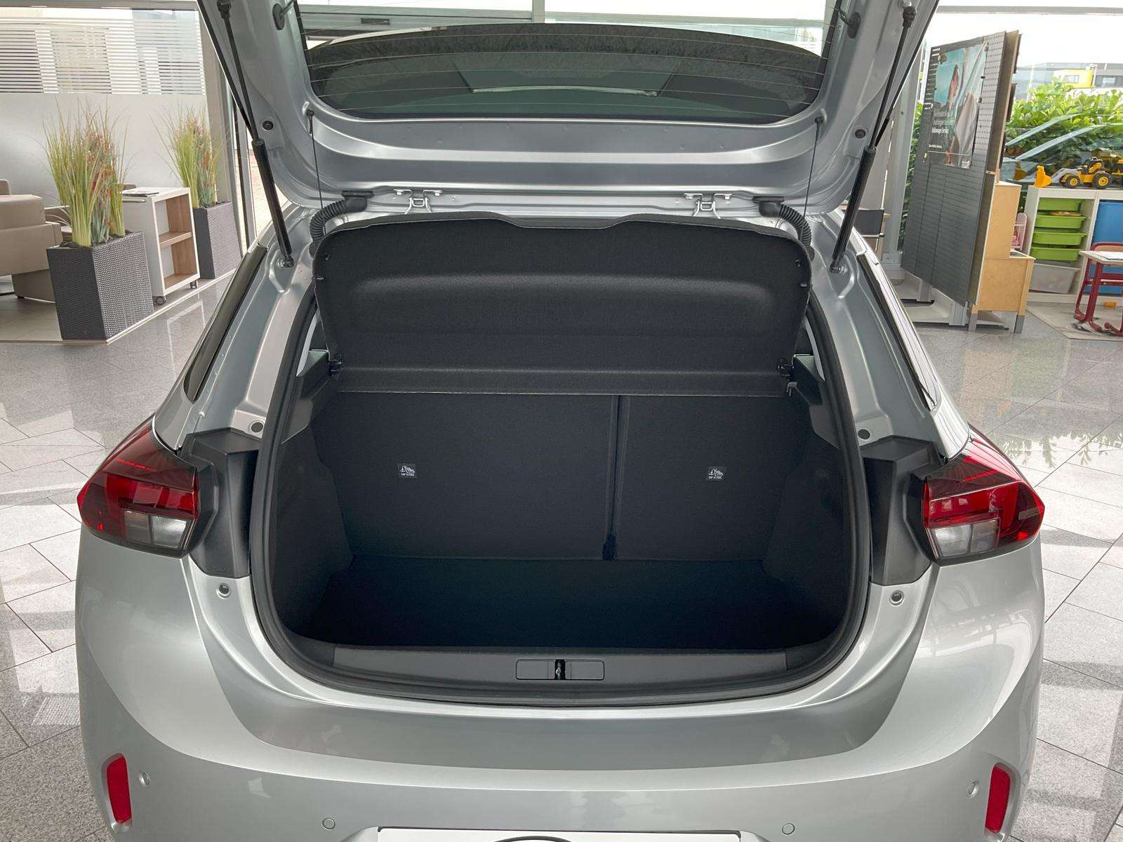 Fahrzeugbild eines Opel Corsa