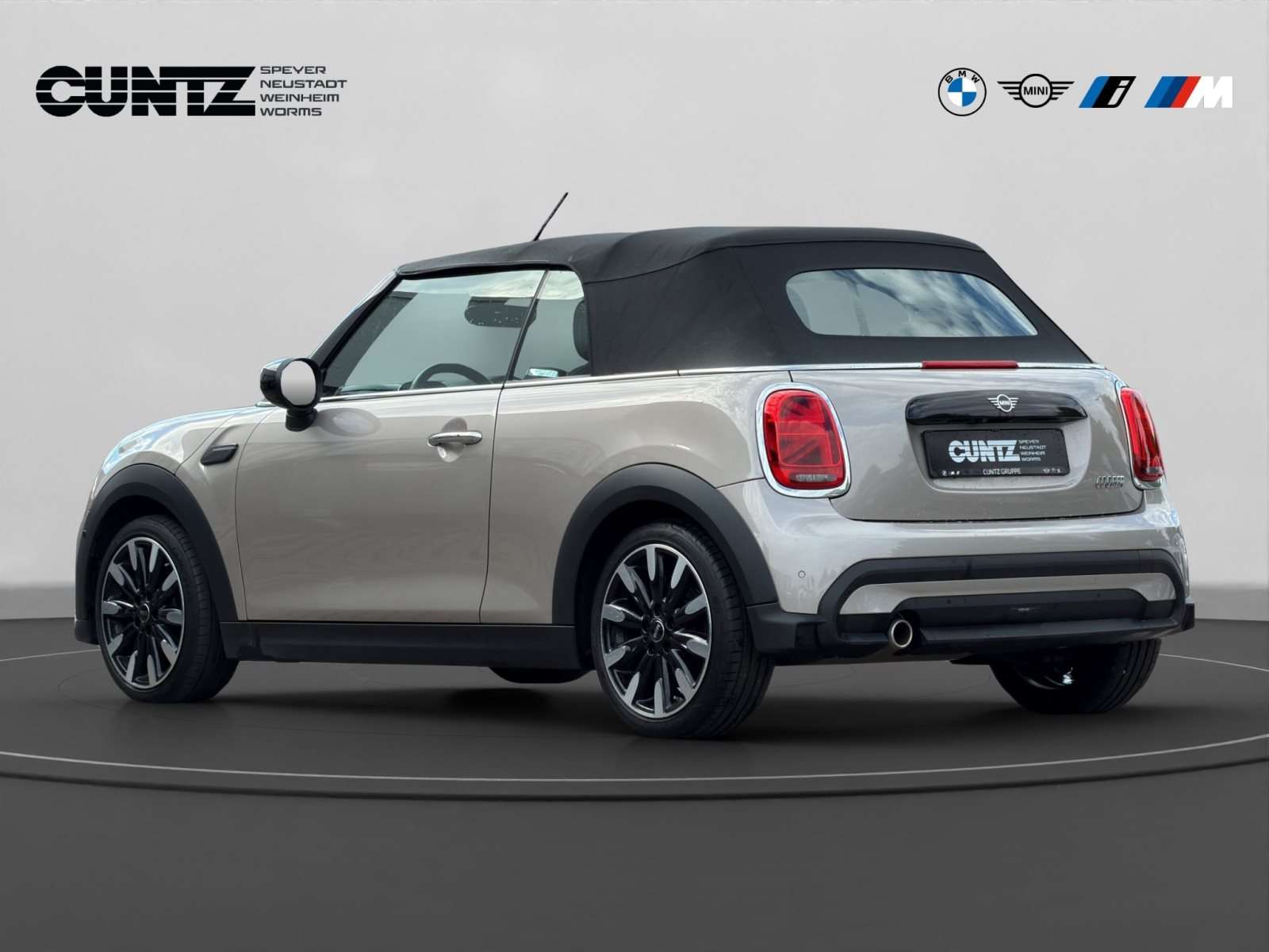Fahrzeugbild eines MINI COOPER