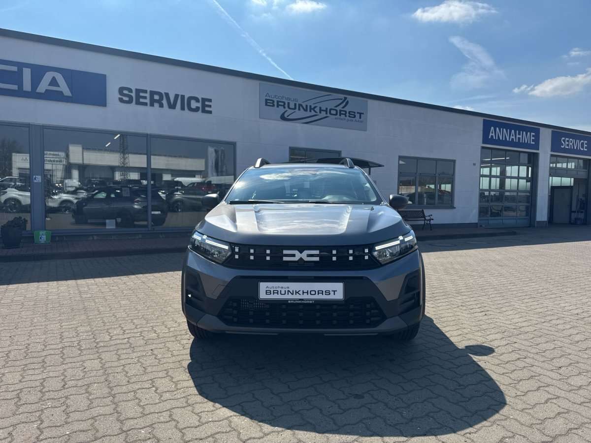 Fahrzeugbild eines Dacia Sandero