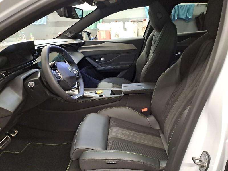 Fahrzeugbild eines Peugeot 408