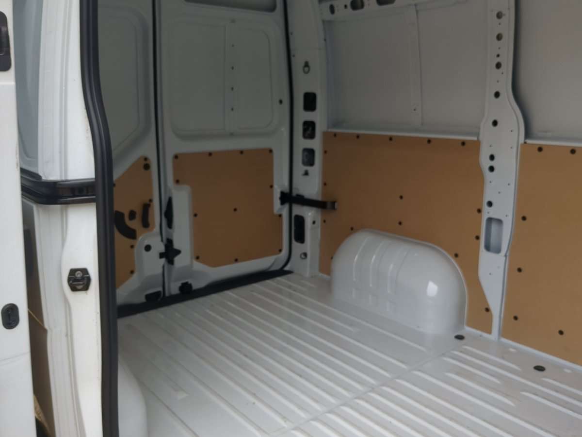 Fahrzeugbild eines Renault Master