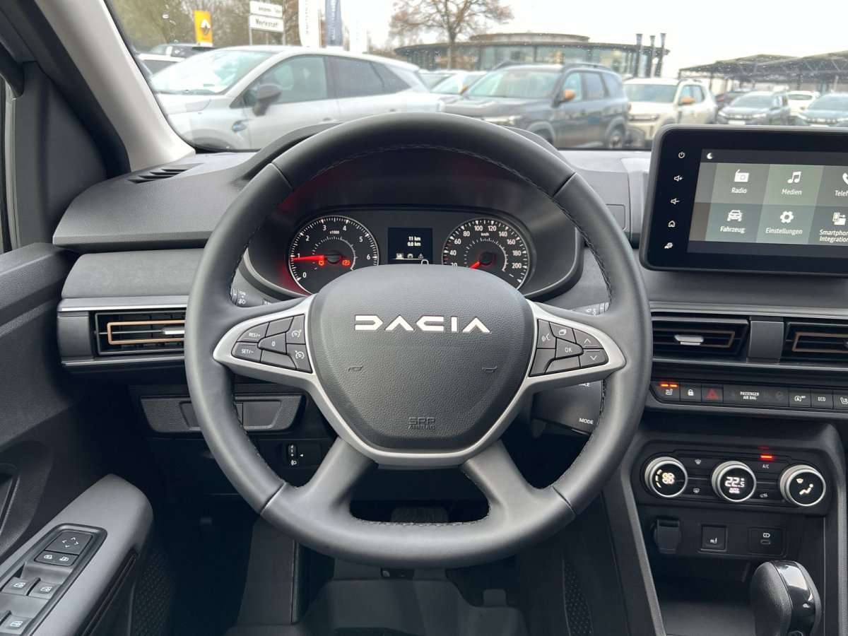 Fahrzeugbild eines Dacia Sandero