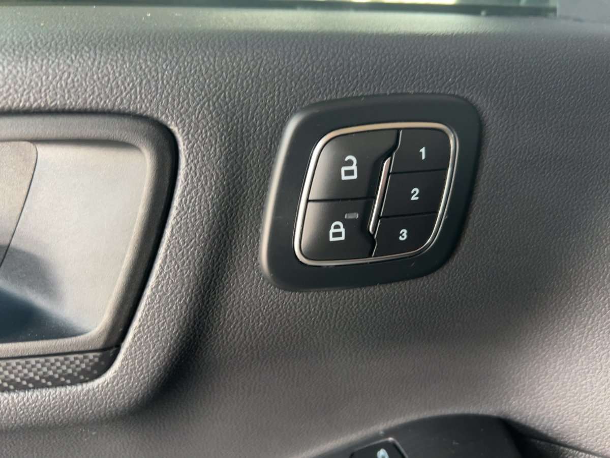 Fahrzeugbild eines Ford Kuga