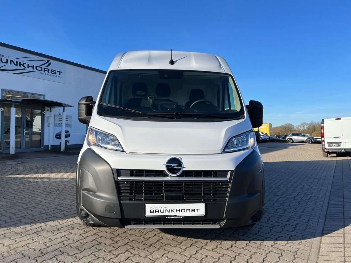 Fahrzeugbild eines Opel Movano