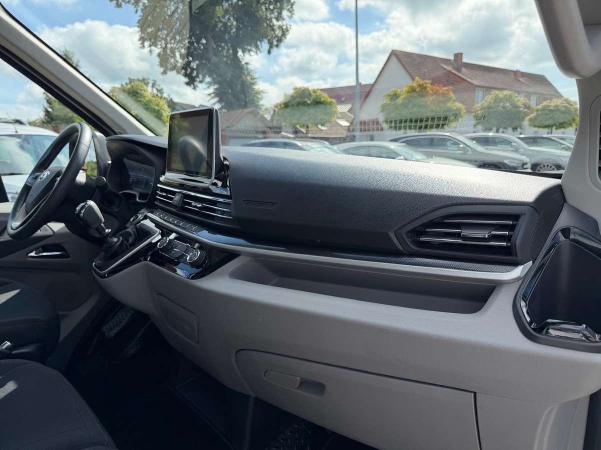 Fahrzeugbild eines Maxus Deliver 9