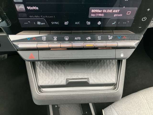 Fahrzeugbild eines Renault Megane E-TECH
