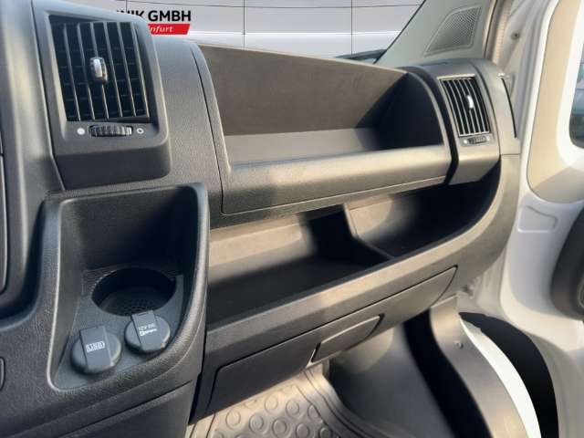 Fahrzeugbild eines Opel Movano