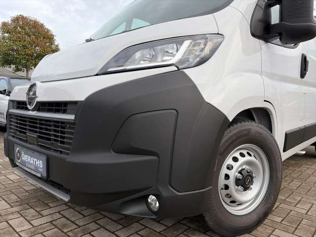 Fahrzeugbild eines Opel Movano