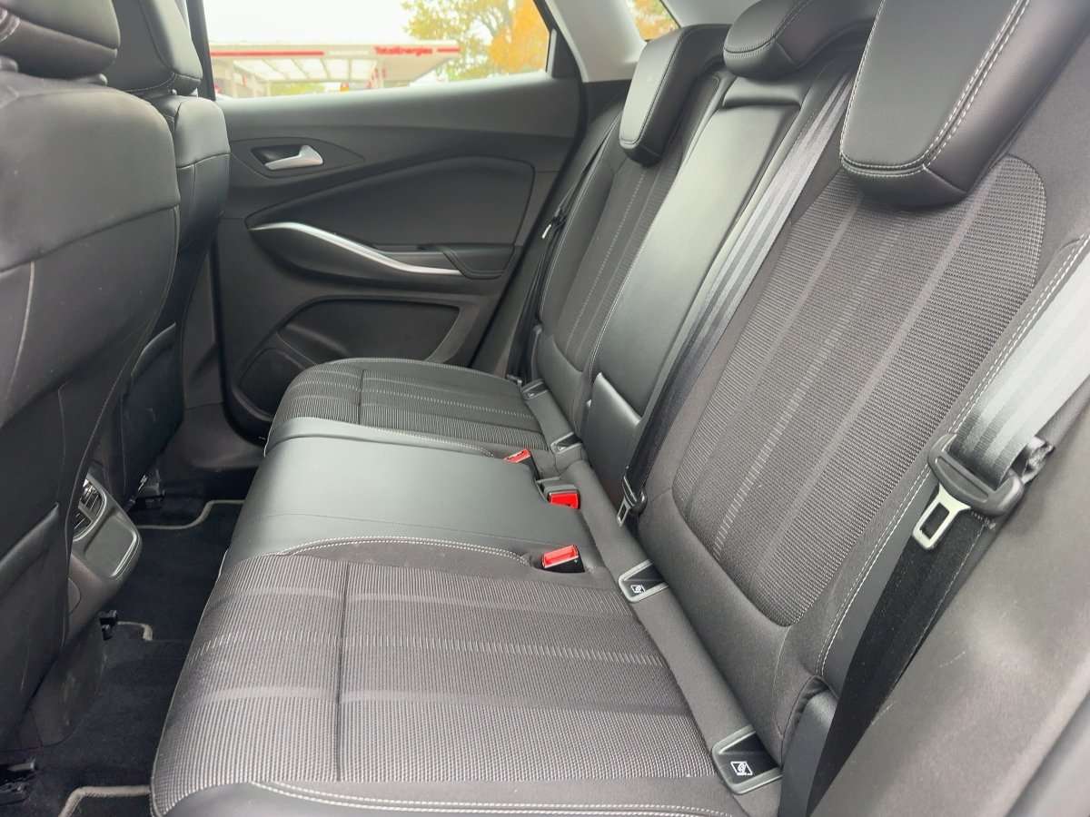 Fahrzeugbild eines Opel Grandland X