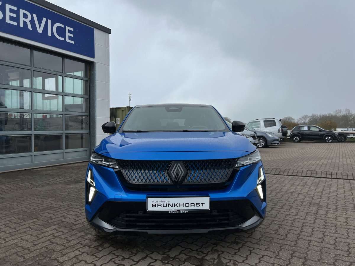 Fahrzeugbild eines Renault Rafale