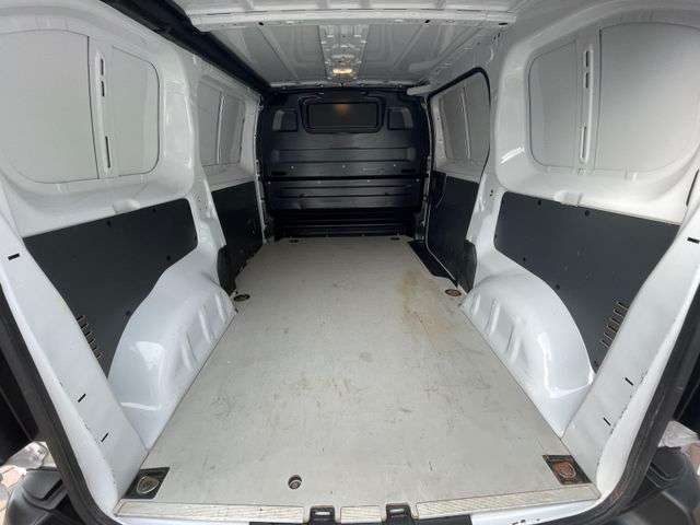 Fahrzeugbild eines Opel Vivaro