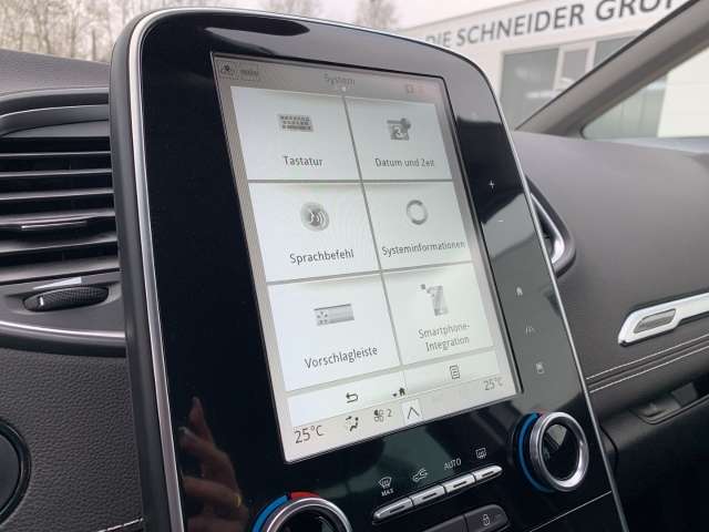 Fahrzeugbild eines Renault Grand Scénic