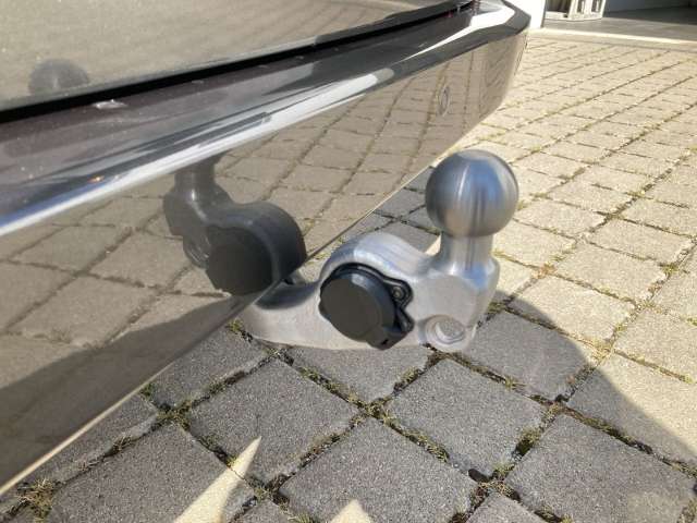 Fahrzeugbild eines Ford Tourneo Custom