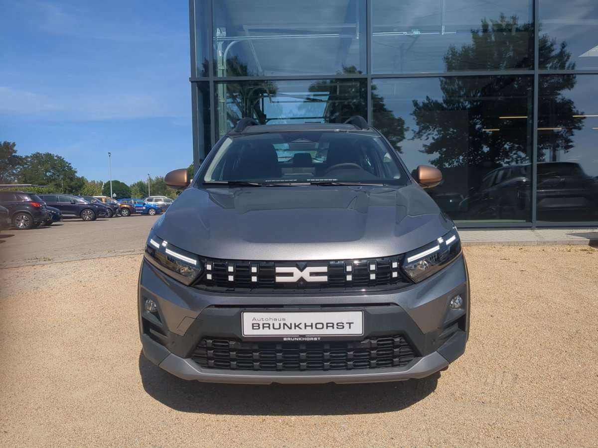 Fahrzeugbild eines Dacia Sandero