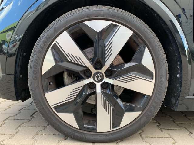 Fahrzeugbild eines Renault Megane E-TECH