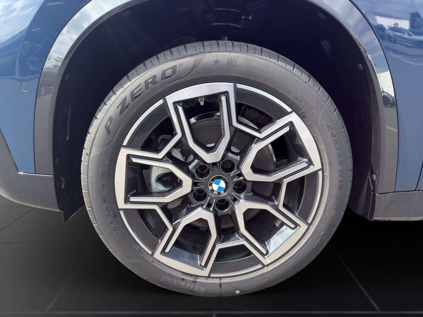 Fahrzeugbild eines BMW X1