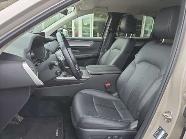 Fahrzeugbild eines Mazda CX-60