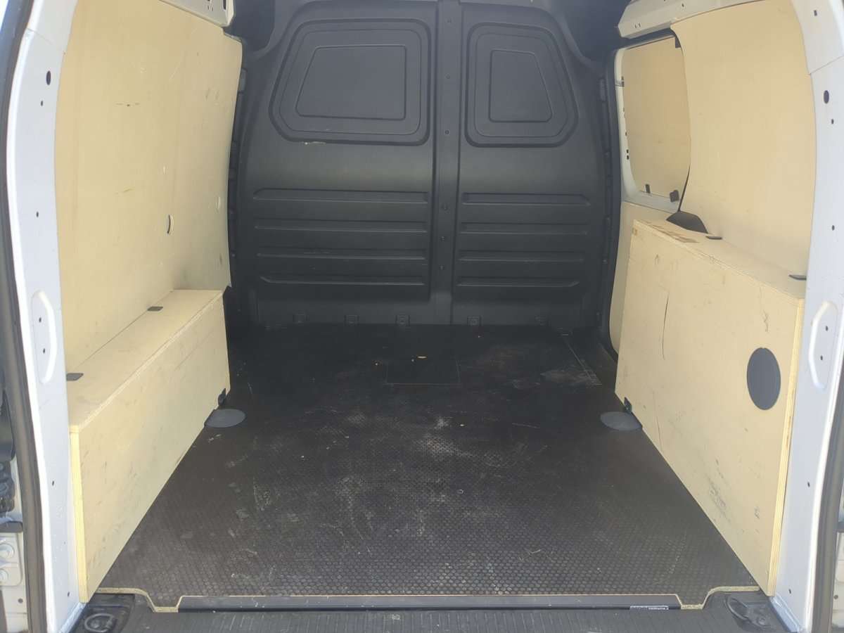 Fahrzeugbild eines Nissan Townstar
