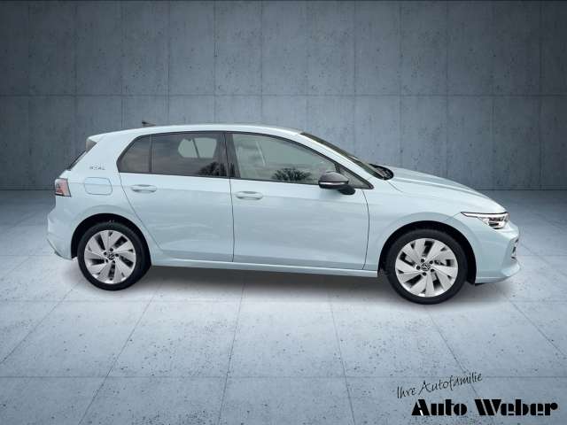 Fahrzeugbild eines Volkswagen Golf