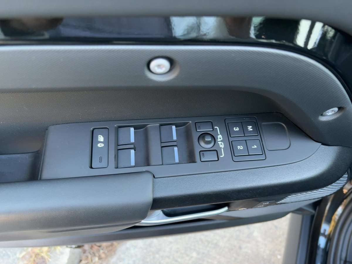 Fahrzeugbild eines Land Rover Defender