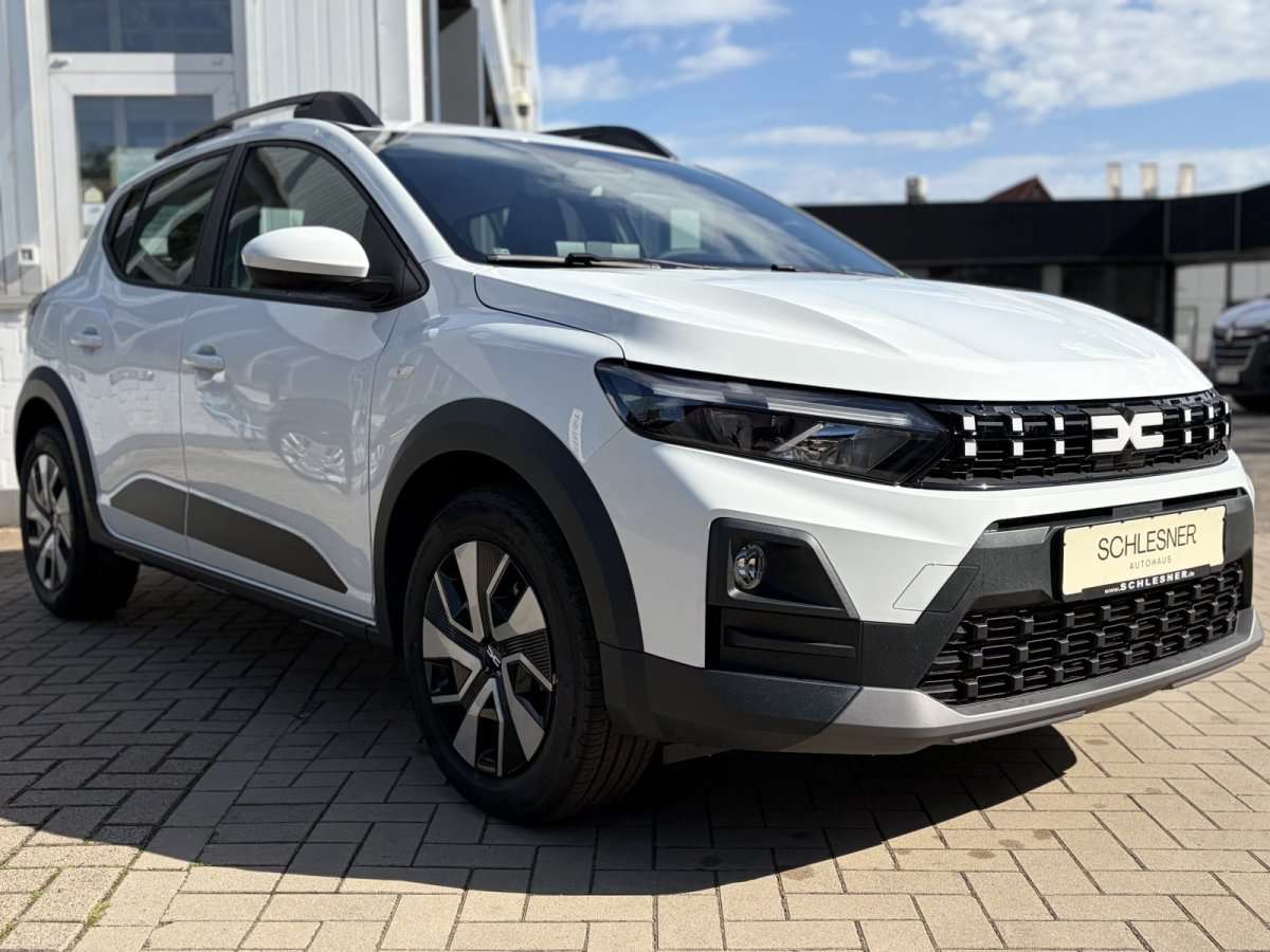 Fahrzeugbild eines Dacia Sandero