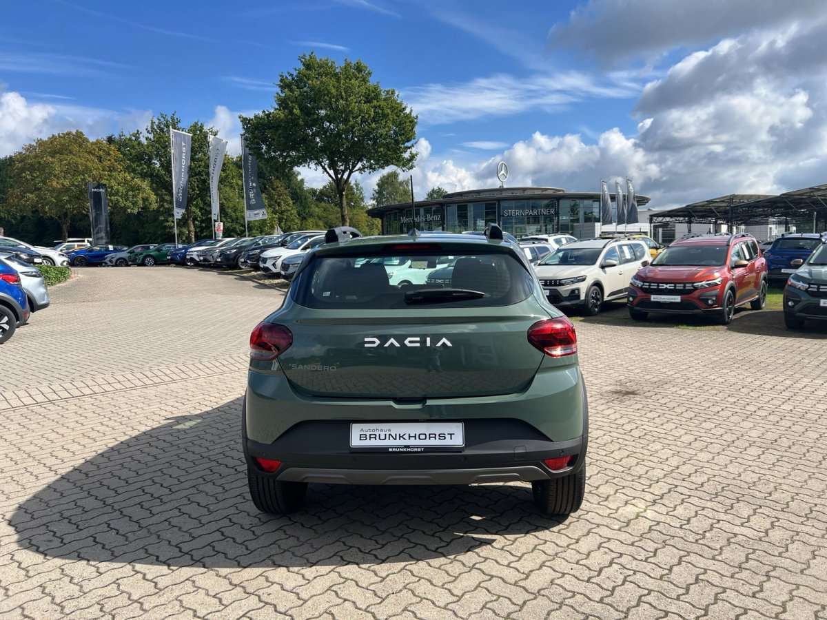 Fahrzeugbild eines Dacia Sandero