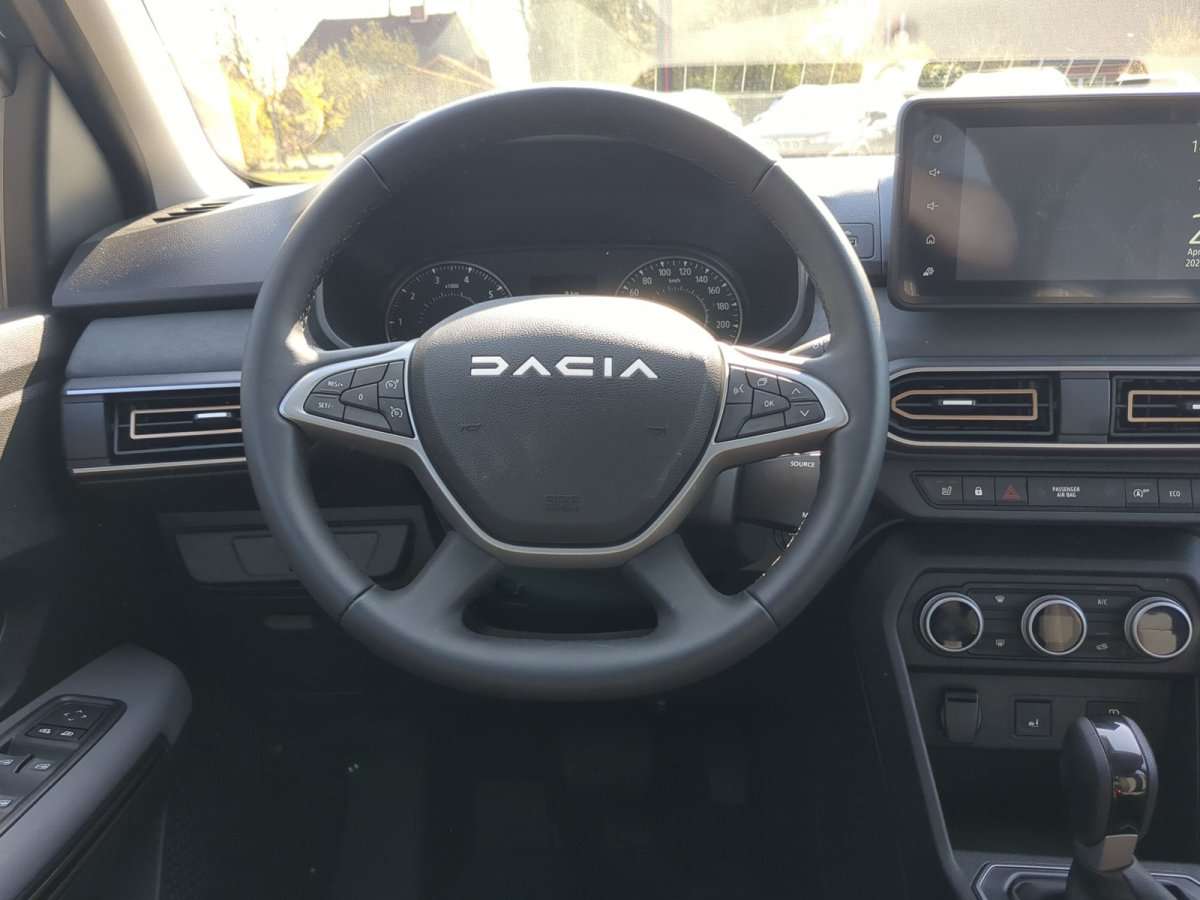 Fahrzeugbild eines Dacia Sandero