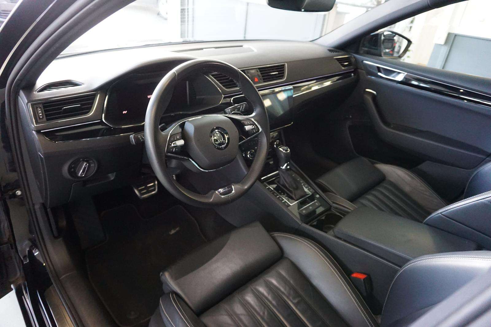Fahrzeugbild eines Skoda Superb