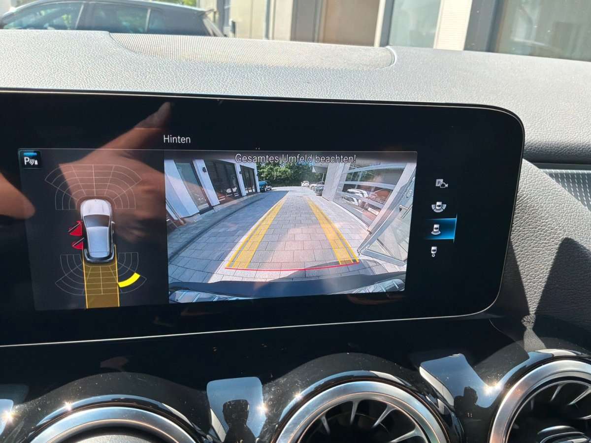 Fahrzeugbild eines Mercedes-Benz EQA