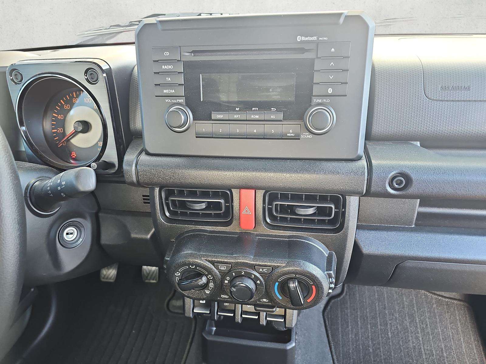 Fahrzeugbild eines Suzuki Jimny