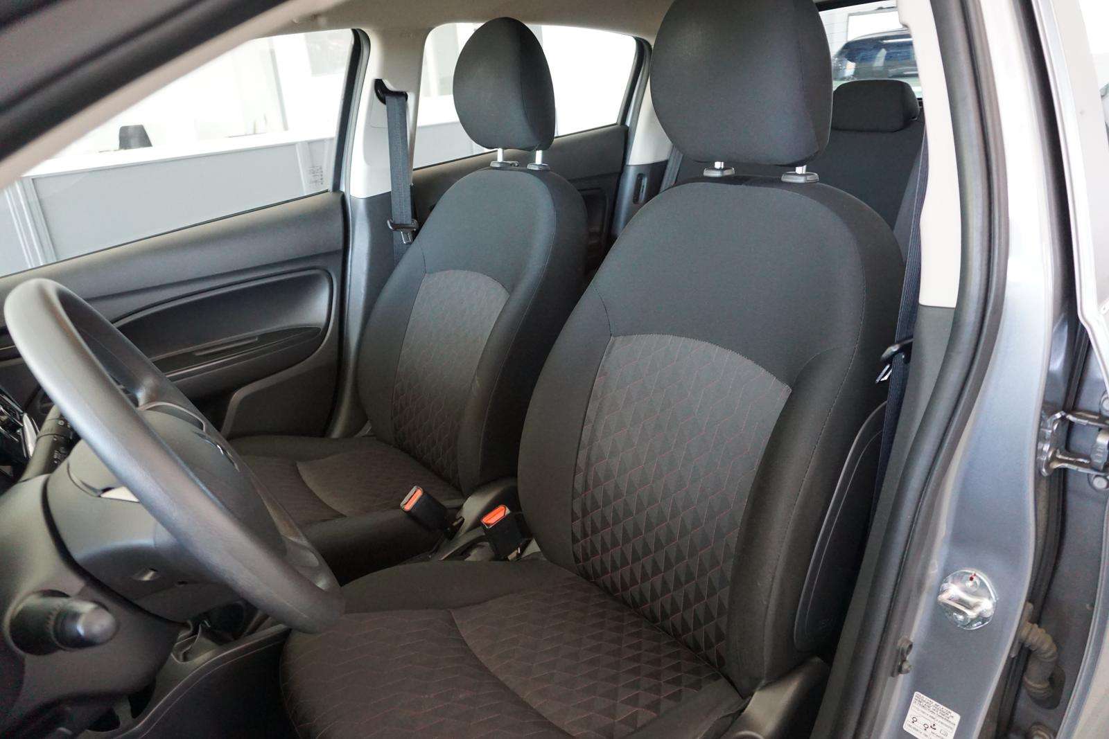 Fahrzeugbild eines Mitsubishi Space Star