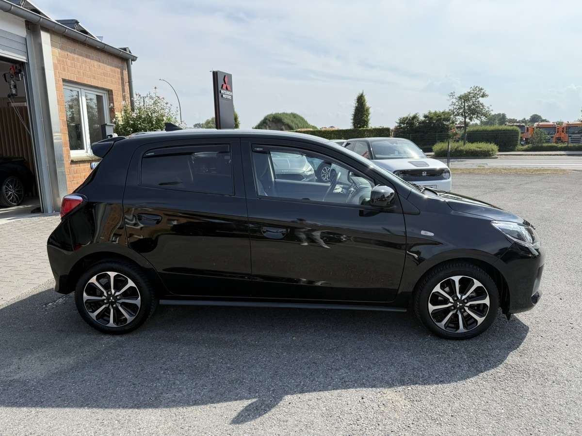 Fahrzeugbild eines Mitsubishi Space Star