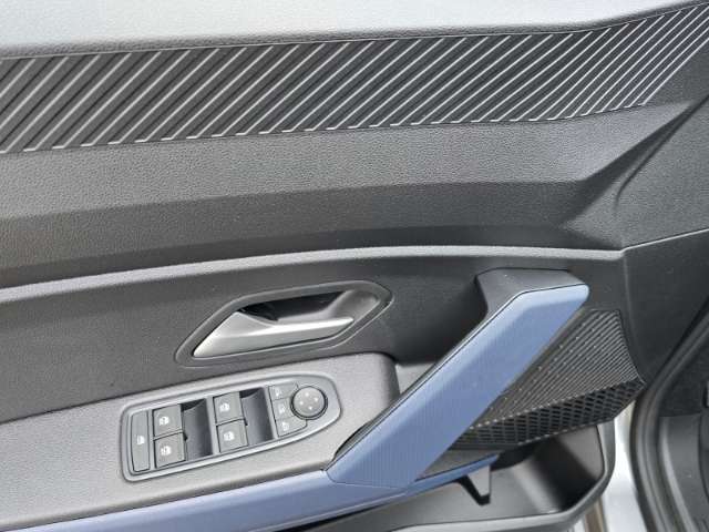 Fahrzeugbild eines Dacia Duster