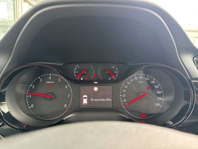 Fahrzeugbild eines Opel Corsa