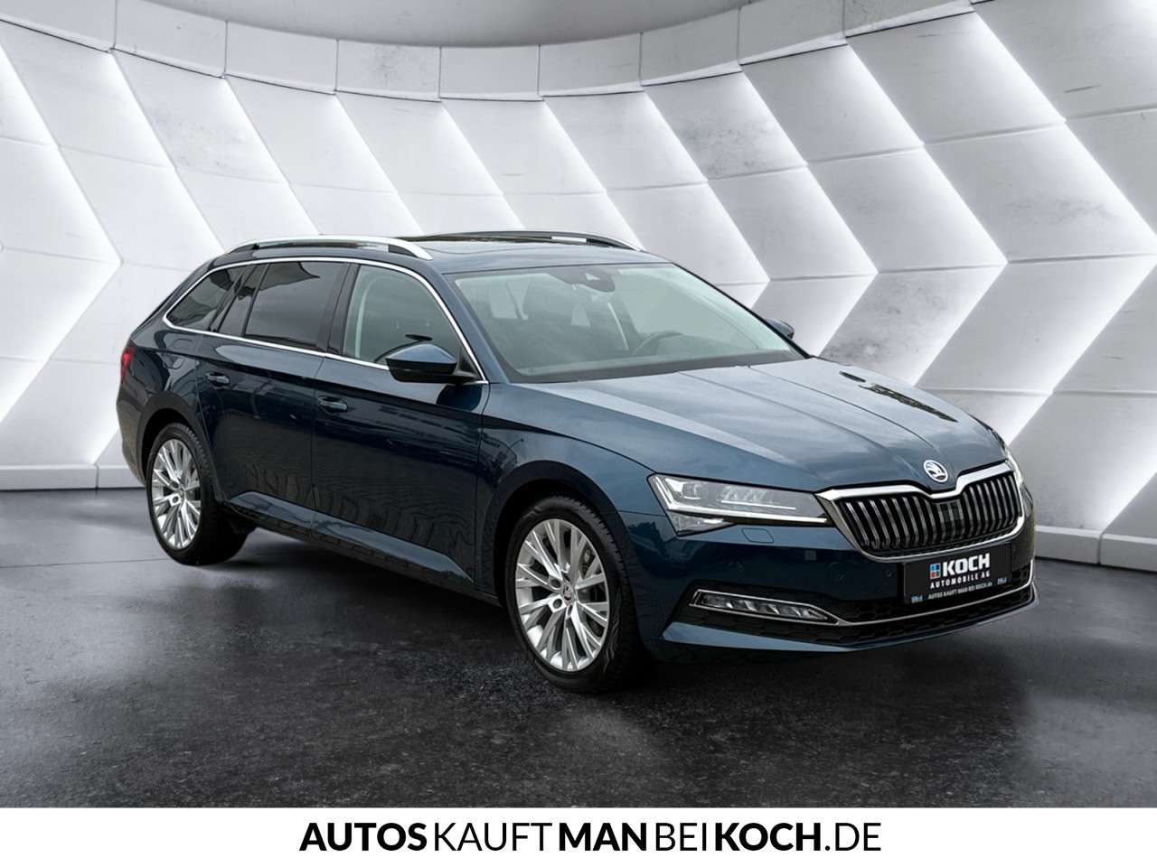 Fahrzeugbild eines Skoda Superb