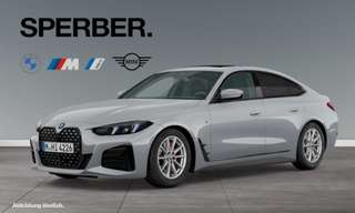 Schräge Frontansicht auf einen BMW 4er-Reihe , freigestellt