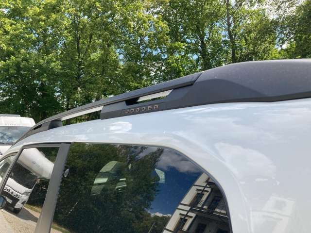 Fahrzeugbild eines Dacia Jogger