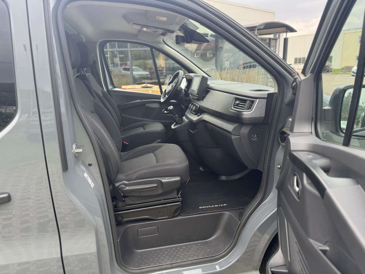 Fahrzeugbild eines Nissan Primastar