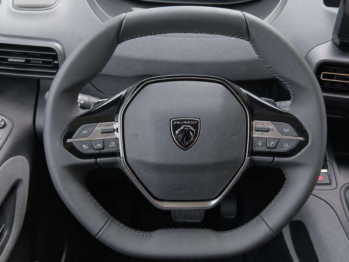 Fahrzeugbild eines Peugeot Rifter