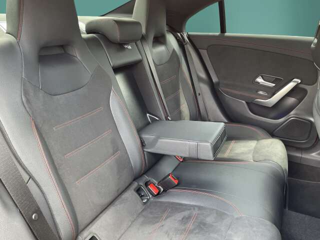 Fahrzeugbild eines Mercedes-Benz CLA